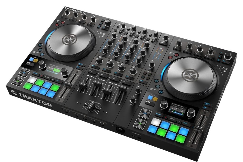 NI Traktor S4 MK3